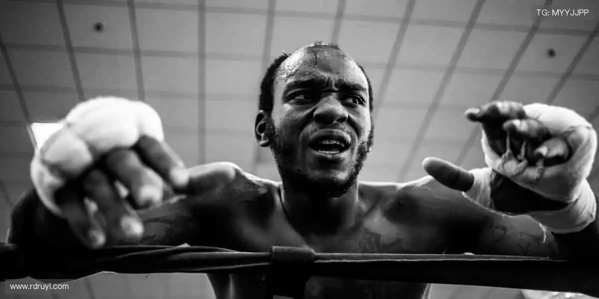 🎧戴上它,沉浸式感受赛场的每一次呼吸!